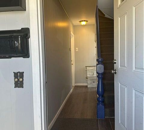 3rd image of 862 Midland Ave Floor 1