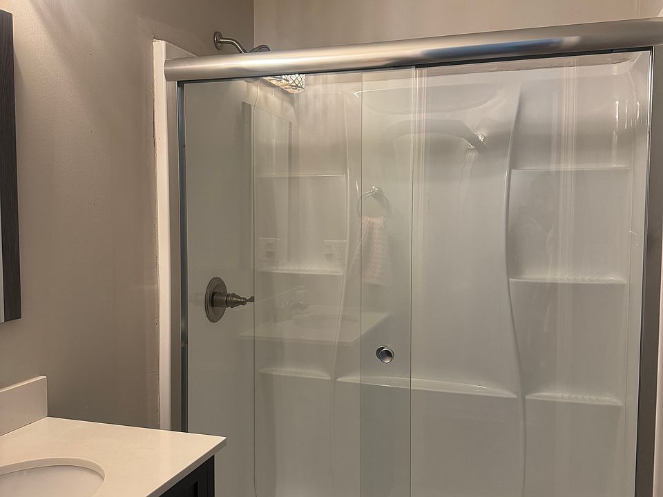 1st image of 104 Aspenwood Dr
