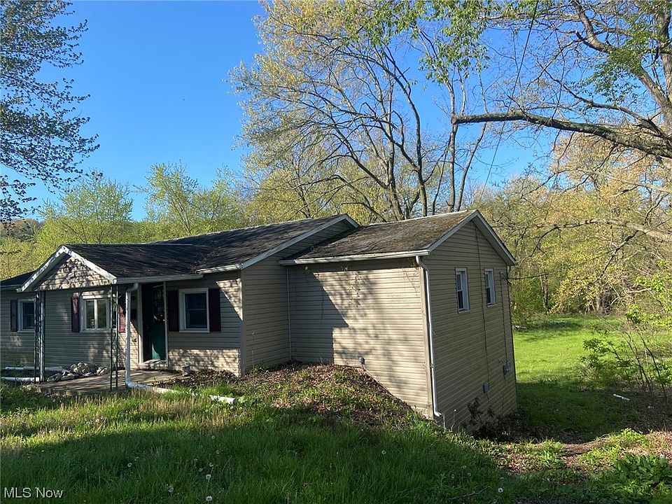 2nd image of 301 Woodland Ave