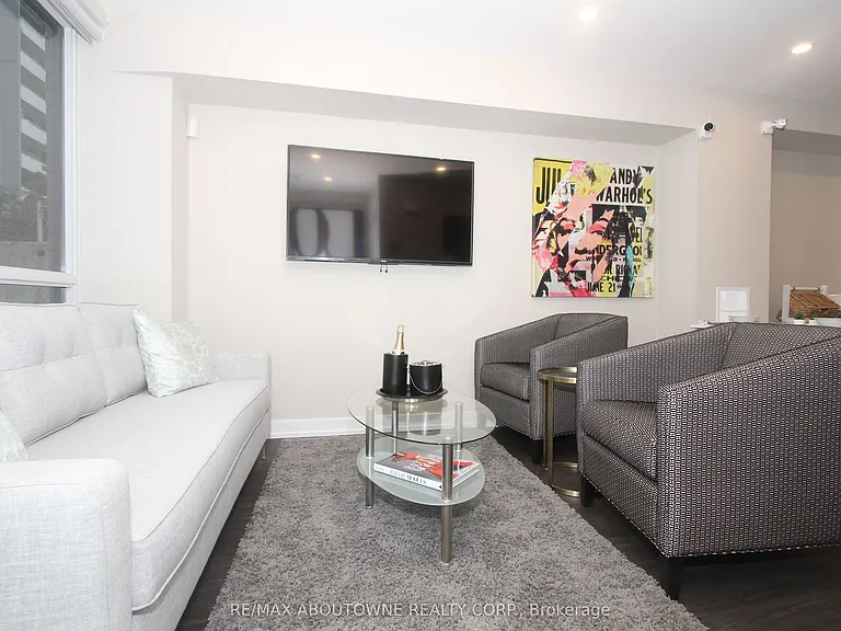 280 Bleecker St — Photo 4