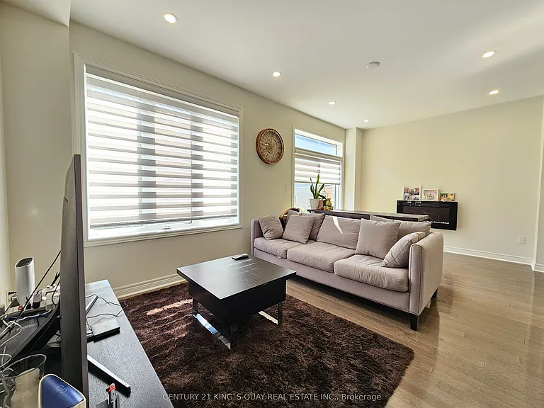 39 Ducharme Dr — Photo 4