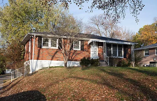 1222 Preston Dr Photo 1