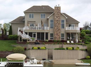 125 Lane 281 Hamilton Lk, Hamilton, IN 46742