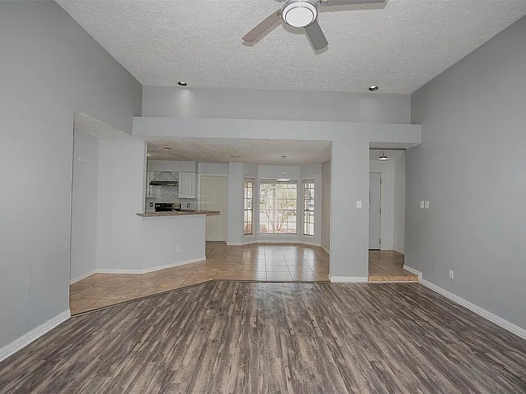 2914 Tarpon Dr — Photo 13