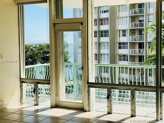 4th image of 1408 Brickell Bay Dr APT 505