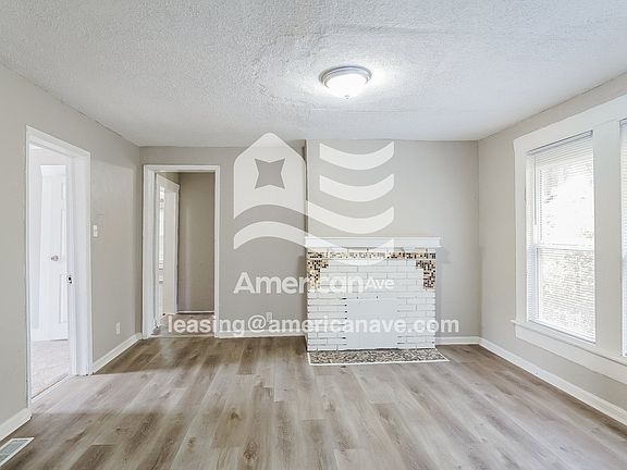 787627_004_wm_-_living_room_13241487.jpg