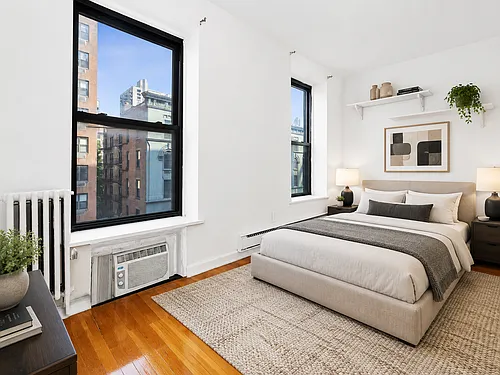 1220 Lexington Ave #4B Photo 1 1220 Lexington Ave #4B Photo 1