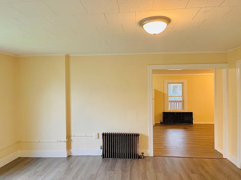 33 Follett St #B — Photo 8
