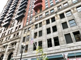 208 W Washington St APT 802, Chicago, IL 60606