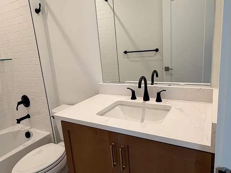 22133 Midmoore Dr — Photo 11