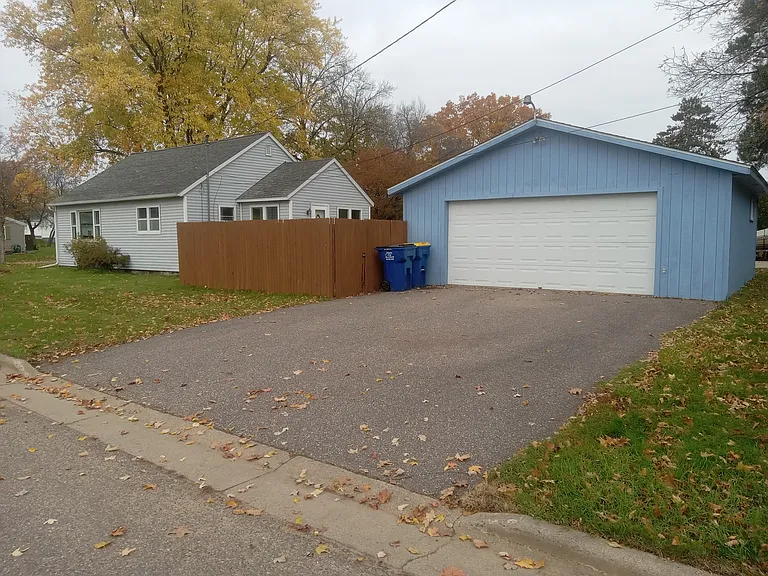 801 Cottage St — Photo 1
