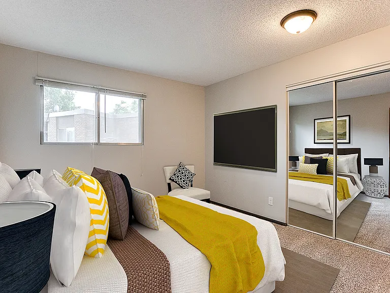 Caravelle Apartments — Photo 6