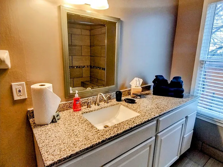 Upstairs bath within 2nd bedroom