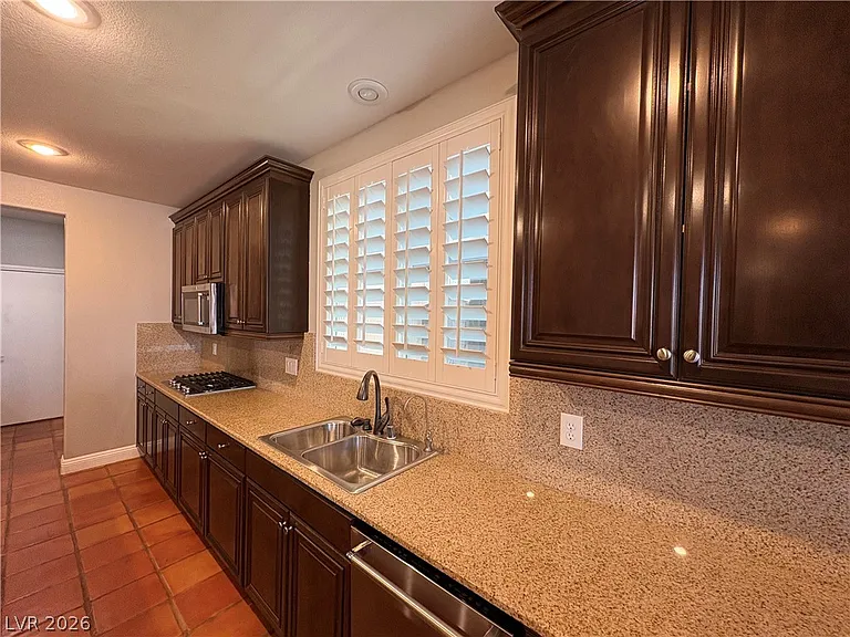 26 Purple Lilly Ct — Photo 12