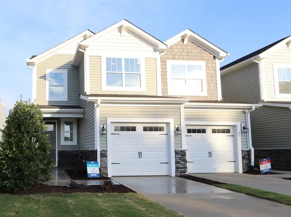 32 Serpens Dr #220, Angier, NC 27501
