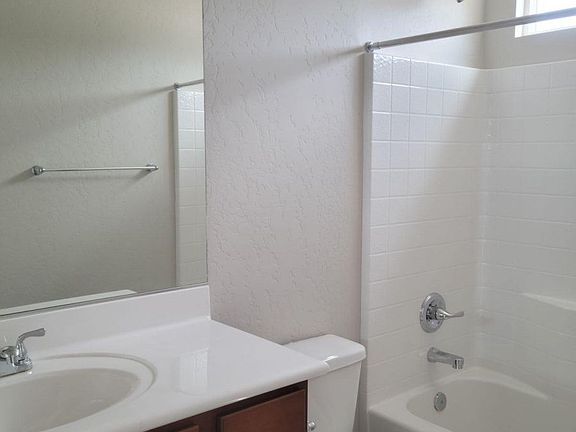4th image of 1103 S Gila Dr