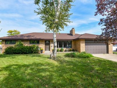 2237 Crestview COURT, Wauwatosa, WI, 53226