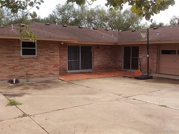 4th image of 462 Montclair Dr