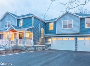 15W474 Lexington St, Elmhurst, IL 60126