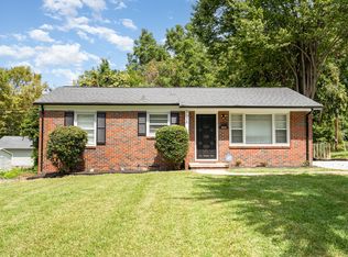 3634 Carlyle Dr, Charlotte, NC 28208