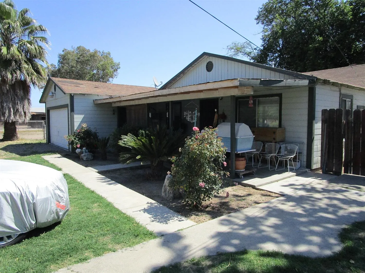 14324 Avon Ave photo 1