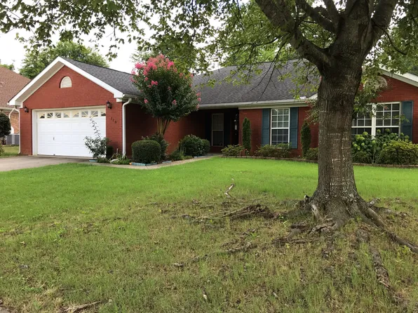 110 Bridgeway Ln, Madison, AL 35758
