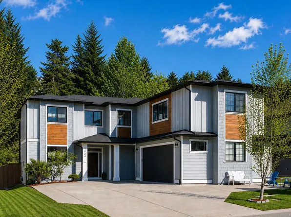 1024 Deltana Ave, Langford, BC V9C 0K5