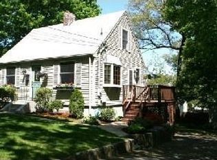 5 Richardson Rd, Stoneham, MA 02180