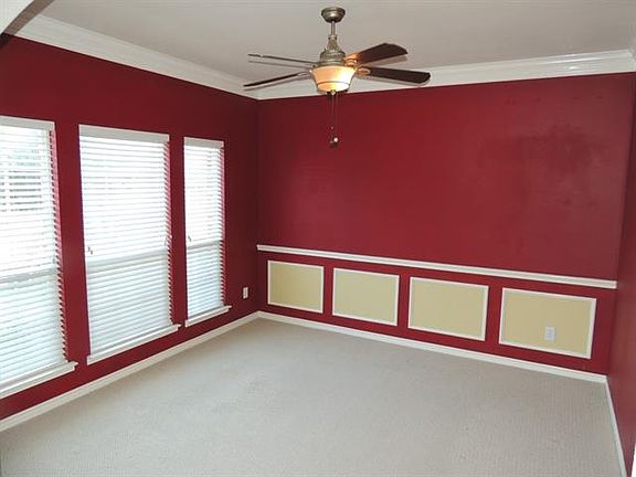 3rd image of 7800 Riverwalk Trl