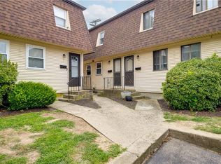 1588 Main St APT 19, West Warwick, RI 02893