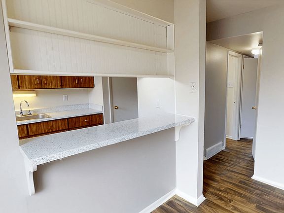 Breakfast Bar (in select homes)