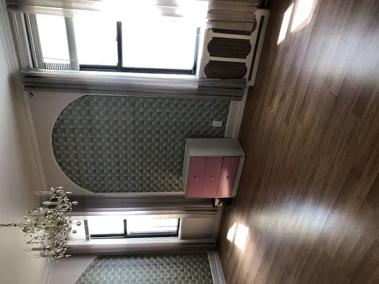 Rented by REMAX Elite | media 3