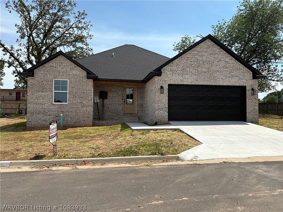 1st image of 1129 Hunter Dr
