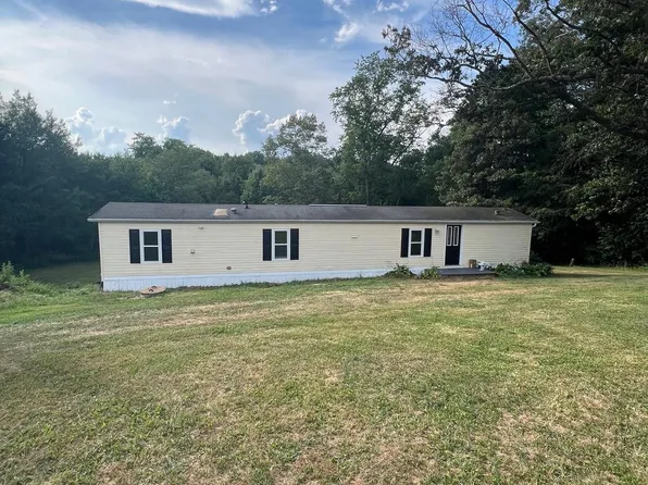 511 Mill St, Fawn Grove, PA 17321