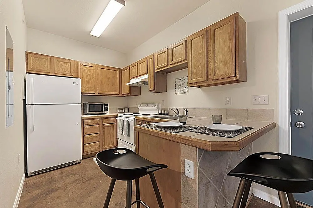 University Park Apartments — Photo 1