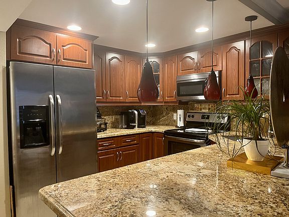 2nd image of 401 Ocean Dr APT 212