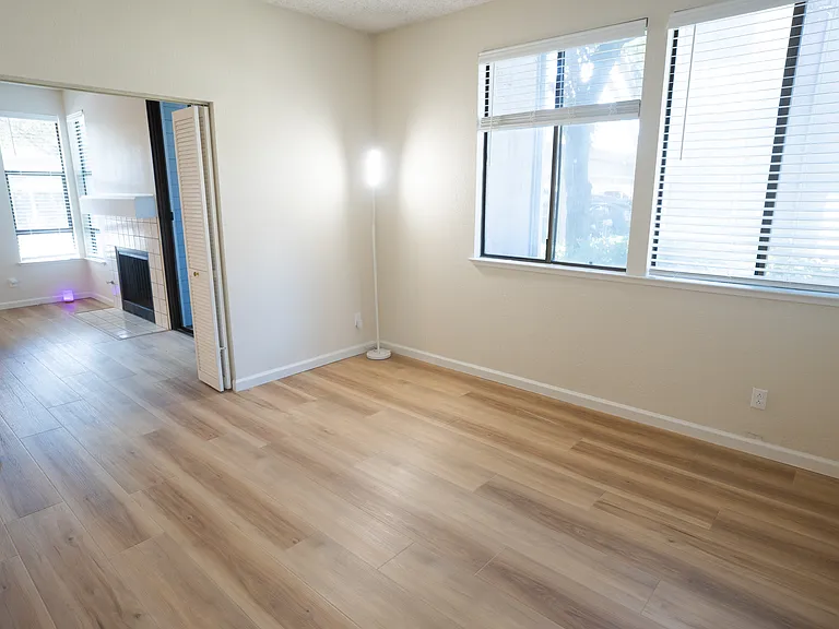 6496 Buena Vista Dr #A — Photo 22