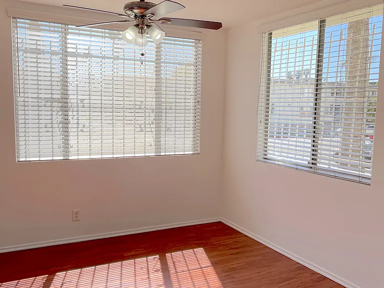 340 South St. Andrews Place — Photo 39
