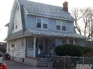 1111 Ward Pl, Woodmere, NY 11598