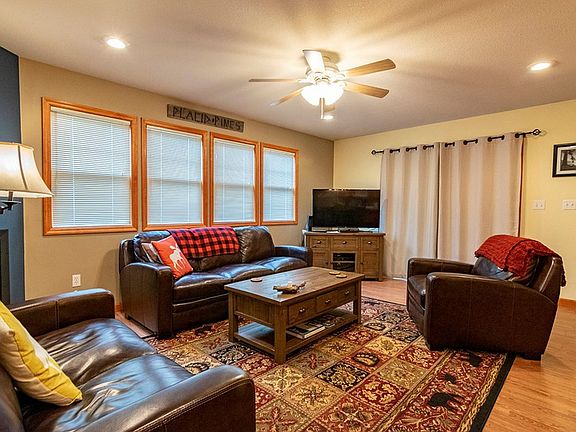 2nd image of 33 Fir Way Unit 1