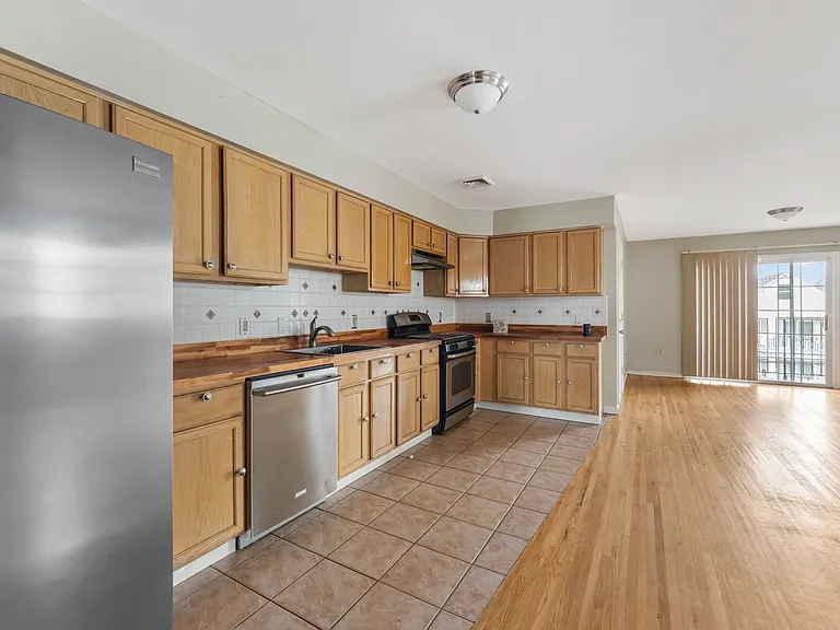 244 Clark Pl #2 — Photo 2