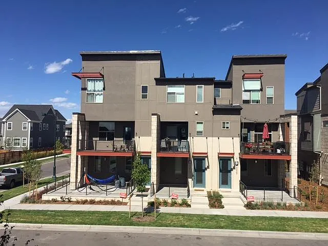 9016 E 52nd Ave — Photo 5