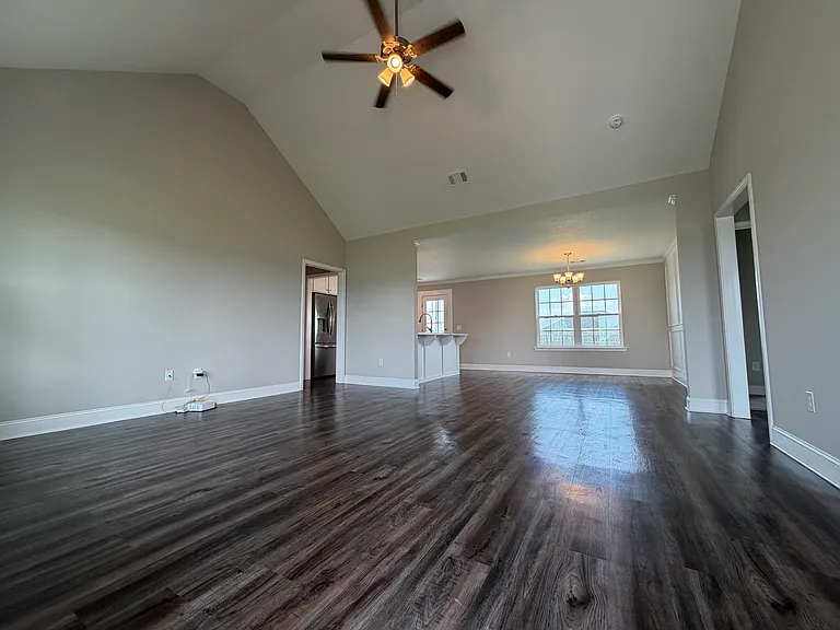 622 Fescue Dr — Photo 6