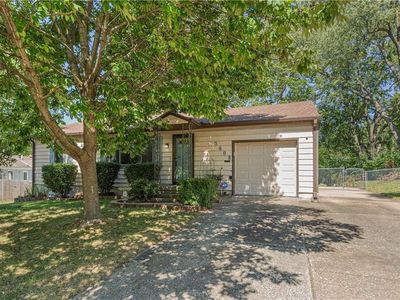 8608 W 69th Ter, Overland Park, KS, 66204