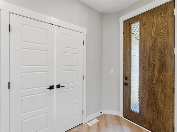 4th image of 28 Harley Way