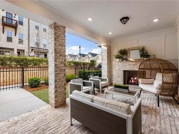 520 Clover Ln, Alpharetta, GA 30009