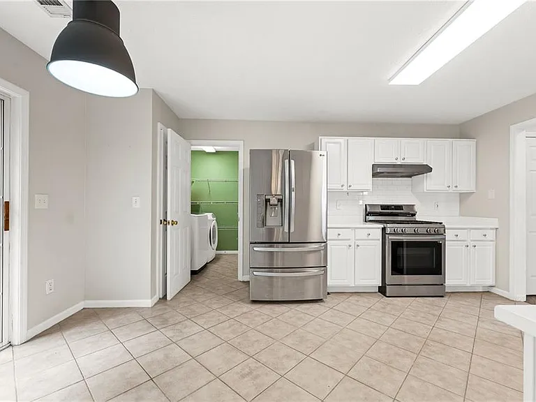370 Manor Glen Dr — Photo 15