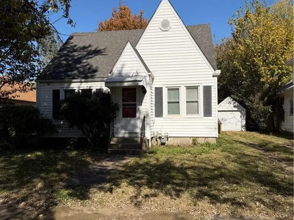 3027 Washington Ave, Parsons, KS 67357