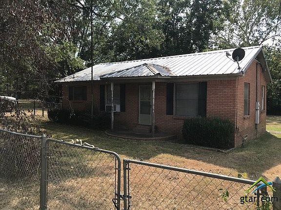 2nd image of 10575 Magnolia Dr