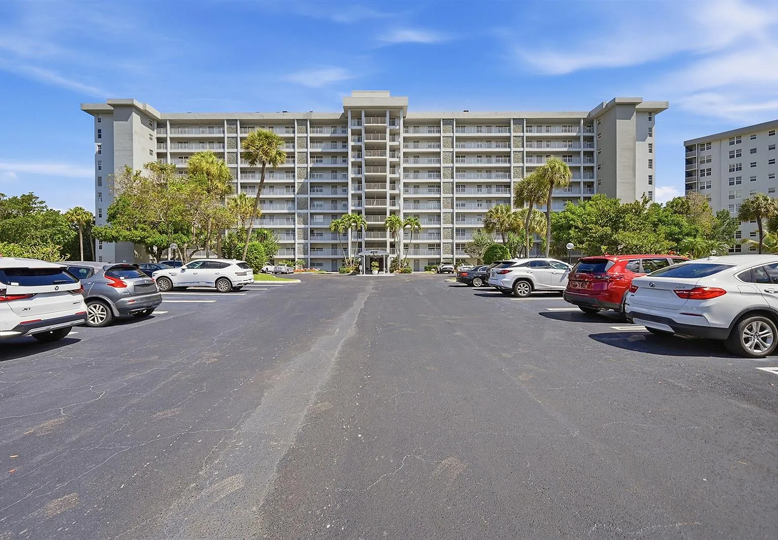 3 bed, 2.0 bath, 1390 sqft, $3,000 — Photo 1